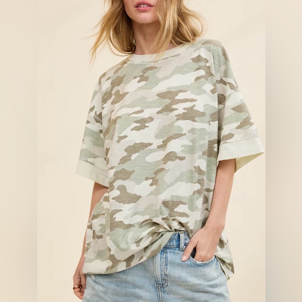 Aerie oversized camo tee, large